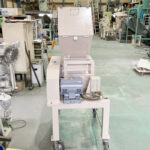 ダイコー精機社製　中古プラスチック粉砕機　【DAS-28】　【5馬力3.7kW】　背面画像のサムネイル
