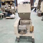 ダイコー精機社製　中古プラスチック粉砕機　【DAS-36】　【7.5馬力5.5kW】　背面画像のサムネイル