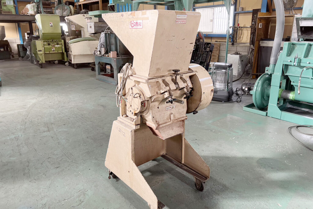 ホーライ社製　中古プラスチック粉砕機　【SR-360】　【3馬力2.2kW】