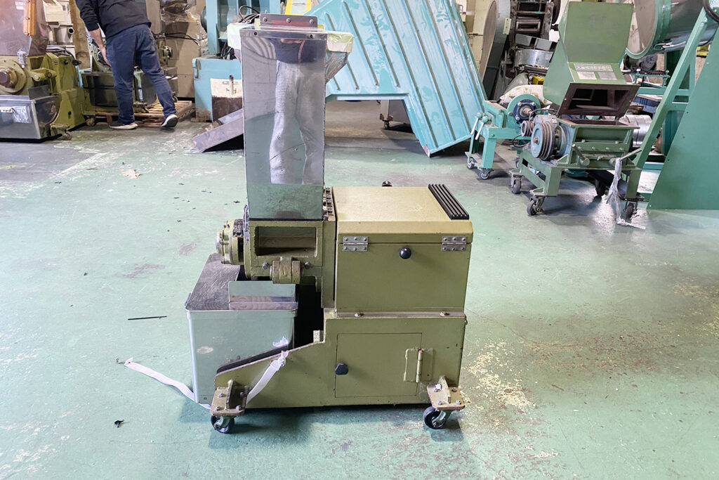 森田精機社製　中古プラスチック粉砕機　【JC-2】　【2馬力1.5kW】　背面画像