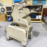 ダイコー精機社製　中古プラスチック粉砕機　【DAS-20】　【3馬力2.2kW】　側面画像のサムネイル