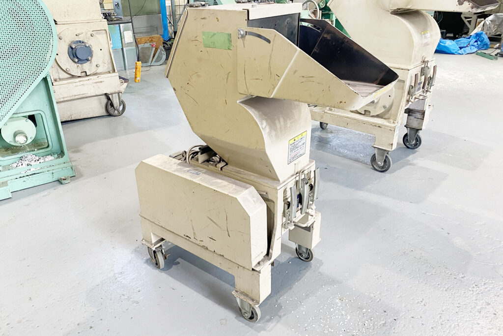 ダイコー精機社製　中古プラスチック粉砕機　【DAS-20】　【3馬力2.2kW】
