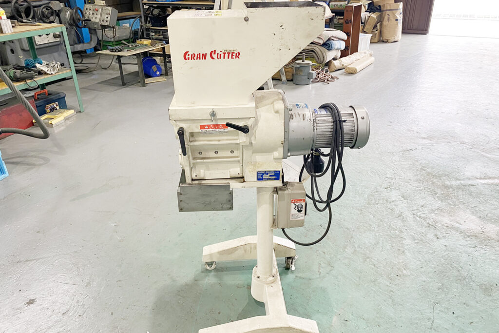 ハーモ社製　中古粒断機 　【SPCⅡ-C400S】　【0.5馬力0.4kW】