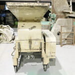 ダイコー精機社製　中古プラスチック粉砕機　【DAS-42】　【10馬力7.5kW】　正面画像のサムネイル