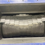 太田工業所社製　中古プラスチック粉砕機　【KM-A-700】【50馬力37kW】　刃部画像2のサムネイル