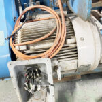 タナカ社製　中古プラスチック粉砕機　【MF55-1050】　【100馬力75kW】　モーター部画像のサムネイル