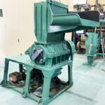 ソメタニ産業社製　中古プラスチック粉砕機　【SKC-35-720】　【15馬力11kW】のサムネイル
