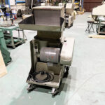 ホーライ社製　中古プラスチック粉砕機　【V-360（VC-360）】　【5馬力3.7kW】のサムネイル