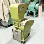 ホーライ社製　中古プラスチック粉砕機　【P-1328】　【2馬力1.5kW】のサムネイル