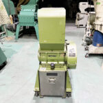 ホーライ社製　中古プラスチック粉砕機　【P-1328】　【2馬力1.5kW】　背面画像のサムネイル