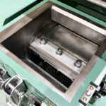 ダイコー精機社製　中古プラスチック粉砕機　【DAS-20】　【3馬力2.2kW】　刃部画像のサムネイル