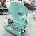 太田工業所社製　中古プラスチック粉砕機　【KM-K-5】　【7.5馬力5.5kW】のサムネイル