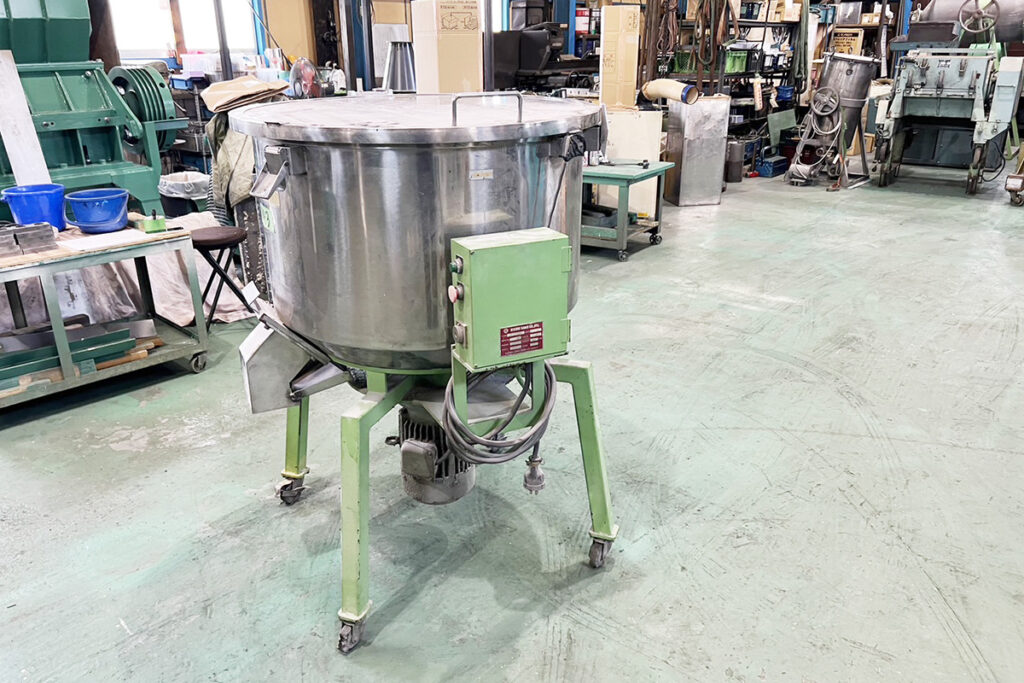 日水化工社製　中古タンブラー・混合機（ミキサー）　【TM-100】　【容量100kg】