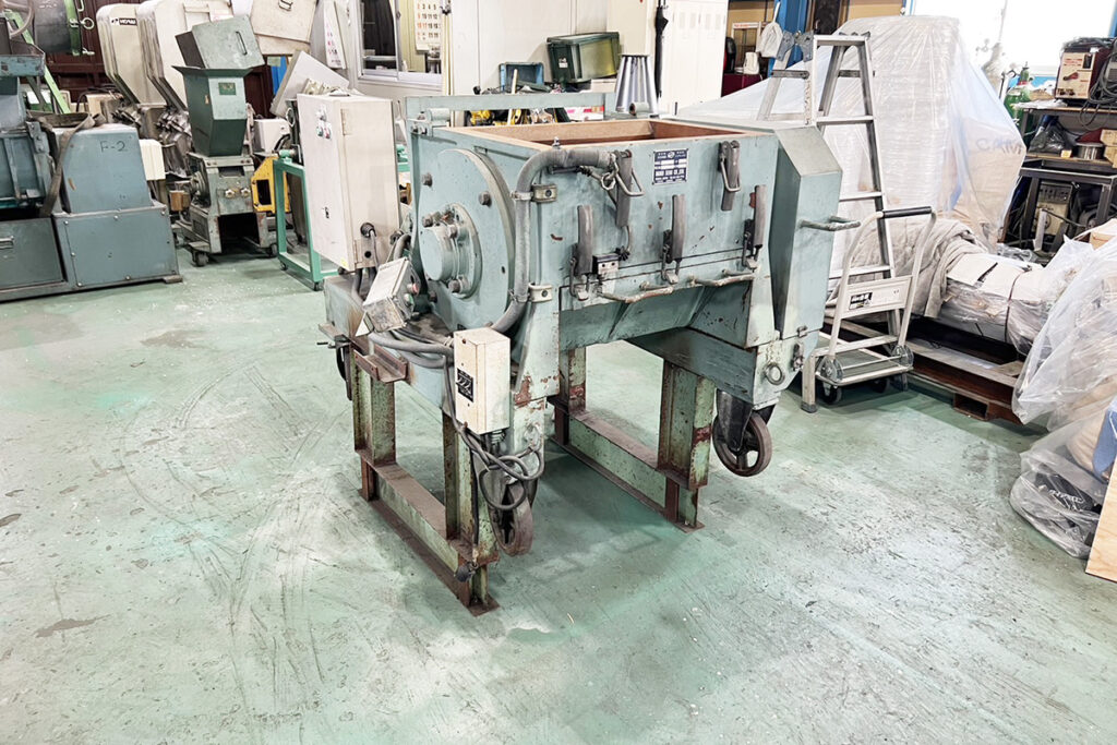ダイコー精機社製　中古プラスチック粉砕機　【DAS-54】　【20馬力15kW】