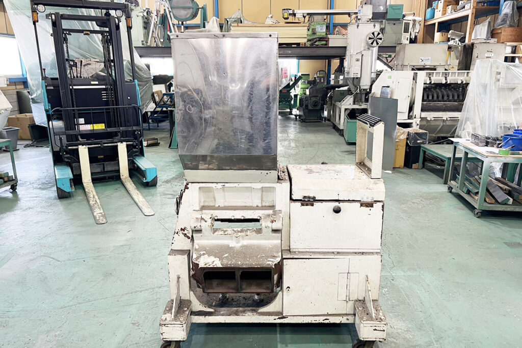 森田精機社製　中古プラスチック粉砕機　【JC-10D】　【10馬力7.5kW】　背面画像