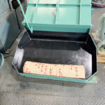 ホーライ社製　中古プラスチック粉砕機　【UO-30-720】　【30馬力22kW】　ホッパー画像のサムネイル