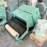 ホーライ社製　中古プラスチック粉砕機　【UO-30-720】　【30馬力22kW】　ホッパー画像2のサムネイル