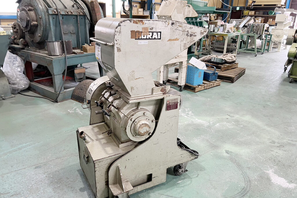 ホーライ社製　中古プラスチック粉砕機　【V-360（VC-360）】　【5馬力3.7kW】　側面画像