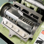 ホーライ社製　中古プラスチック粉砕機　【P-1328】　【2馬力1.5kW】　刃部画像2のサムネイル
