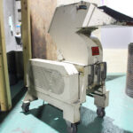 ダイコー精機社製　中古プラスチック粉砕機　【DAS-20】　【3馬力2.2W】　側面画像2のサムネイル