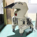 ダイコー精機社製　中古プラスチック粉砕機　【DAS-20】　【3馬力2.2W】　側面画像のサムネイル