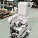 ホーライ社製　中古プラスチック粉砕機　【P-1328】　【2馬力1.5kW】　背面画像のサムネイル