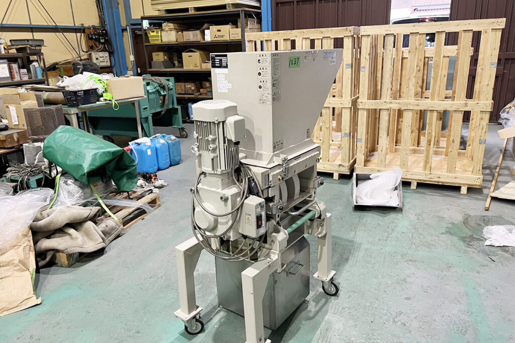 シュトルツ社製　中古低速粉砕機（スカッター）　【SX-340】　【2馬力1.5kW】