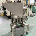 シュトルツ社製　中古低速粉砕機（スカッター）　【SX-340】　【2馬力1.5kW】　側面画像2のサムネイル