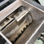 ダイコー精機社製　中古プラスチック粉砕機　【DAS-28】　【5馬力3.7kW】　刃部画像のサムネイル