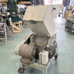 ダイコー精機社製　中古プラスチック粉砕機　【DAS-36】　【7.5馬力5.5kW】　背面画像のサムネイル