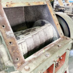 太田工業所社製　中古プラスチック粉砕機　【KM-B20】　【20馬力15kW】　刃部画像のサムネイル