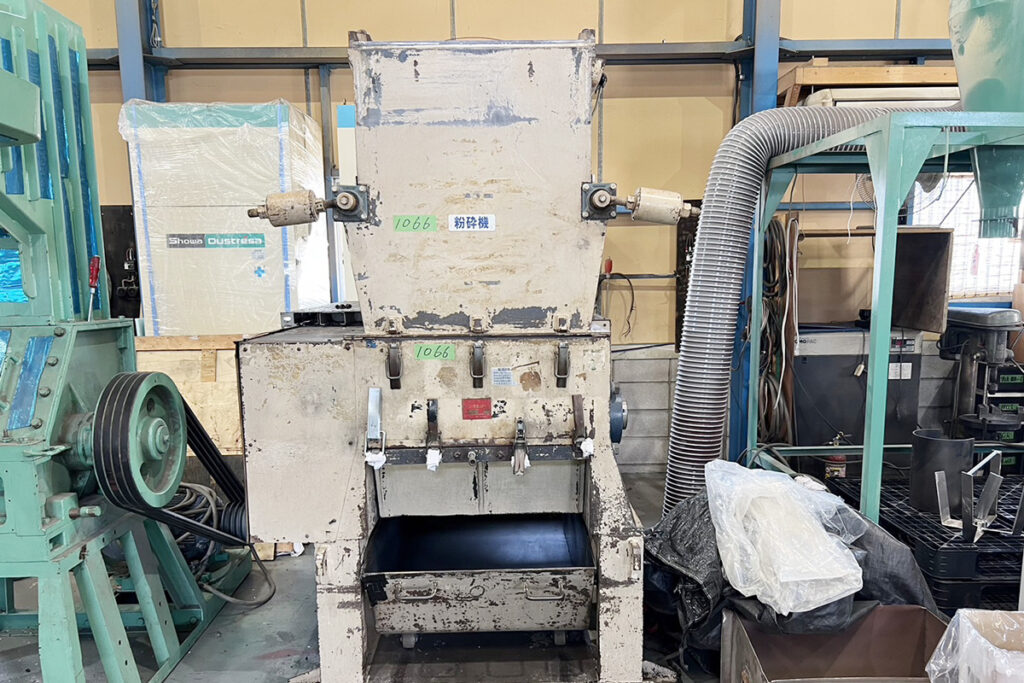 ダイコー精機社製　中古プラスチック粉砕機　【DAS-72】　【30馬力22kW】