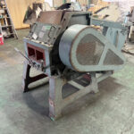 大登機械社製　中古プラスチック粉砕機　【DN-450】　【20馬力15kW】　側面画像のサムネイル