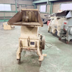 ダイコー精機社製　中古プラスチック粉砕機　【DAS-36】　【7.5馬力5.5kW】　正面画像のサムネイル