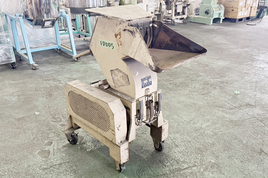 ダイコー精機社製　中古プラスチック粉砕機　【DAS-20】　【3馬力2.2kW】