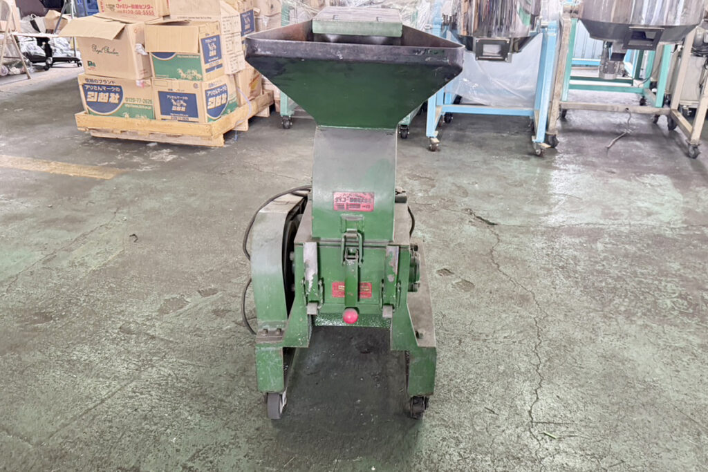 ダイコー精機社製　中古プラスチック粉砕機　【DAS-20】　【3馬力2.2kW】　正面画像