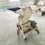 ダイコー精機社製　中古プラスチック粉砕機　【DAS-20】　【3馬力2.2kW】　側面画像のサムネイル
