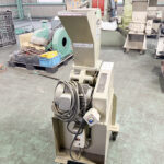 ホーライ社製　中古プラスチック粉砕機　【P-1314】　【1馬力0.75kW】　正面画像のサムネイル
