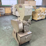 ホーライ社製　中古プラスチック粉砕機　【V-210（VC-210）】　【3馬力2.2kW】のサムネイル
