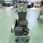 ダイコー精機社製　中古プラスチック粉砕機　【DAS-28】　【5馬力3.7kW】　背面画像のサムネイル
