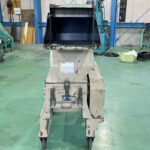 ダイコー精機社製　中古プラスチック粉砕機　【DAS-28】　【5馬力3.7kW】　正面画像のサムネイル