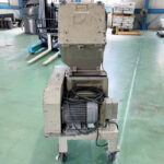 ダイコー精機社製　中古プラスチック粉砕機　【DAS-28】　【5馬力3.7kW】　背面画像のサムネイル