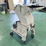 ダイコー精機社製　中古プラスチック粉砕機　【DAS-36】　【7.5馬力5.5kW】　側面画像2のサムネイル