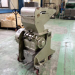 ホーライ社製　中古プラスチック粉砕機　【V-360（VC-360）】　【5馬力3.7kW】のサムネイル