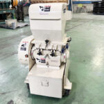 ホーライ社製　中古プラスチック粉砕機　【V-360（VC-360）】　【5馬力3.7kW】　背面画像のサムネイル