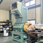 タナカ社製　中古プラスチック粉砕機　【MF55-1050】　【100馬力75kW】のサムネイル
